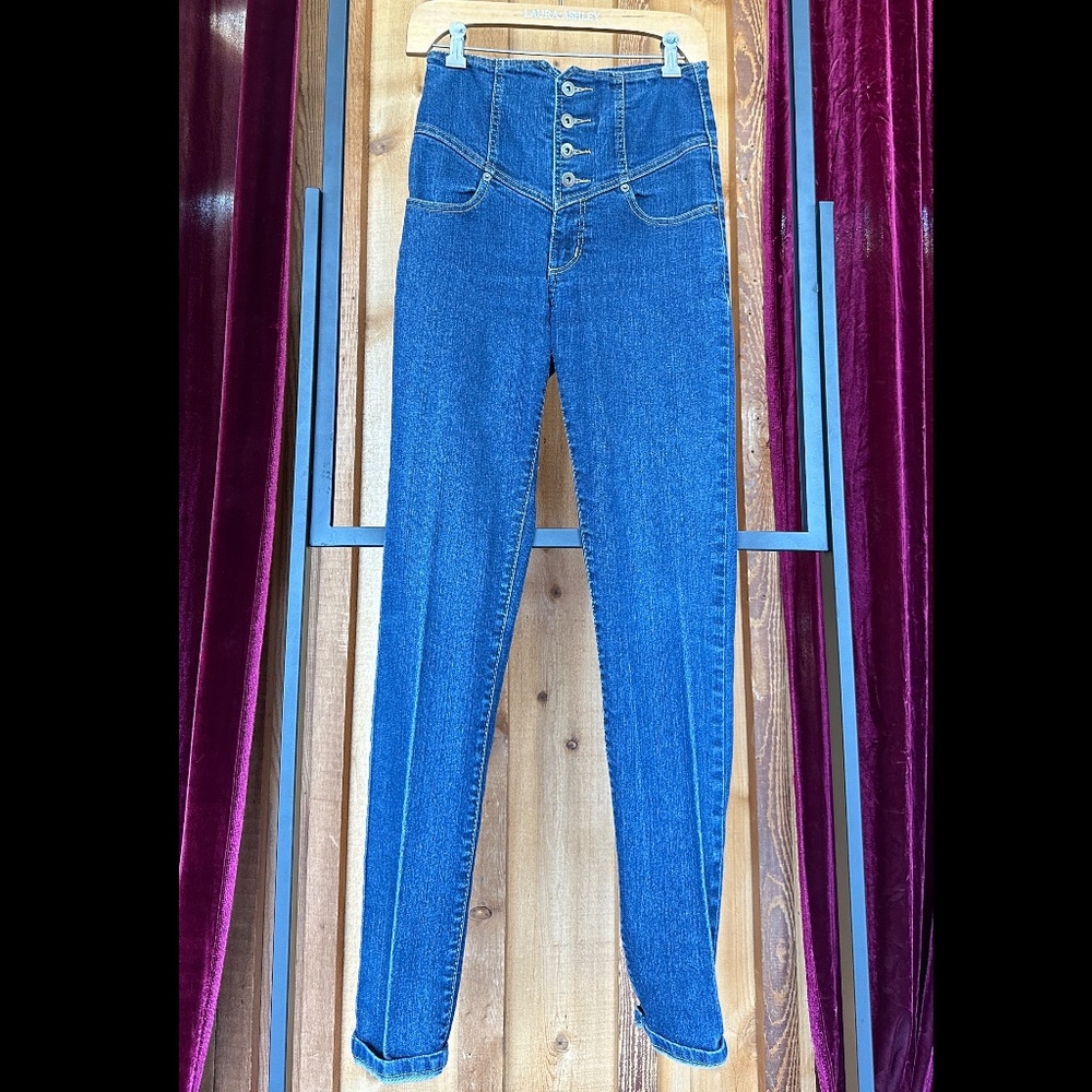 Miss Rockwell De Vil by Kustomville high waisted Jeans